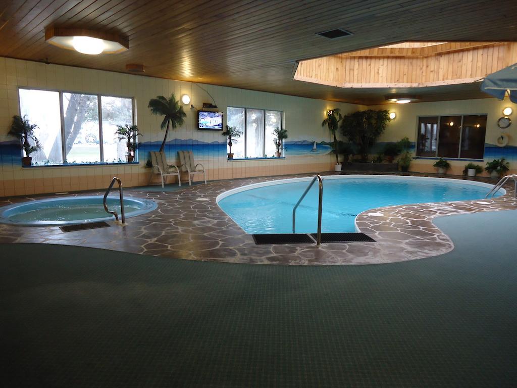 Canway Inn & Suites Dauphin Kültér fotó