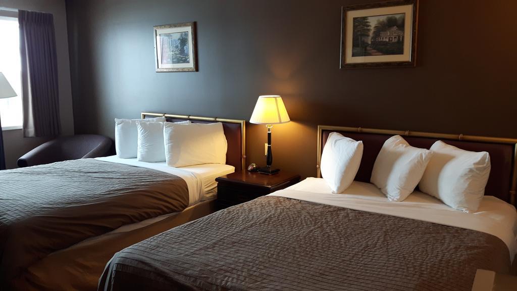 Canway Inn & Suites Dauphin Kültér fotó
