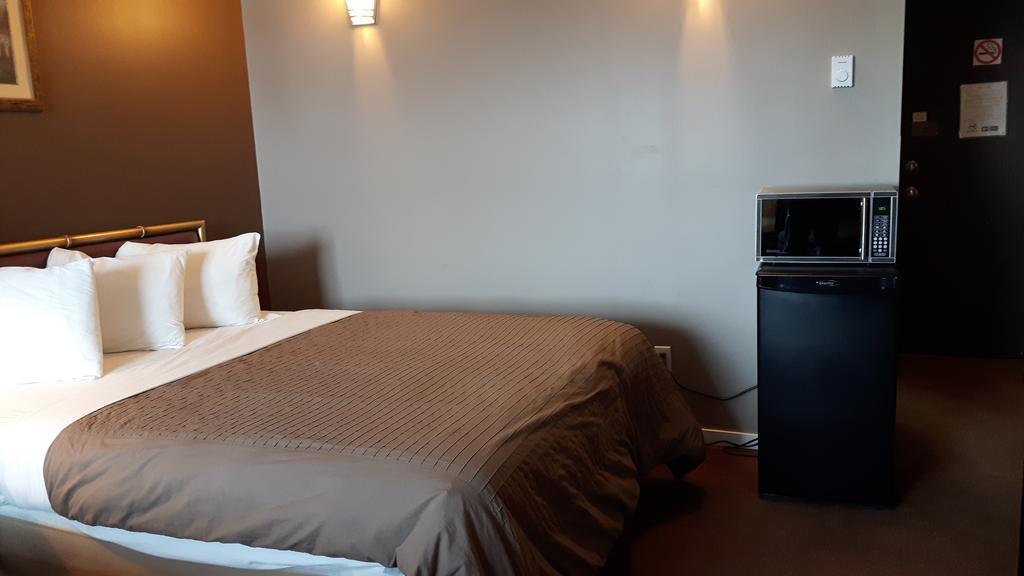 Canway Inn & Suites Dauphin Kültér fotó