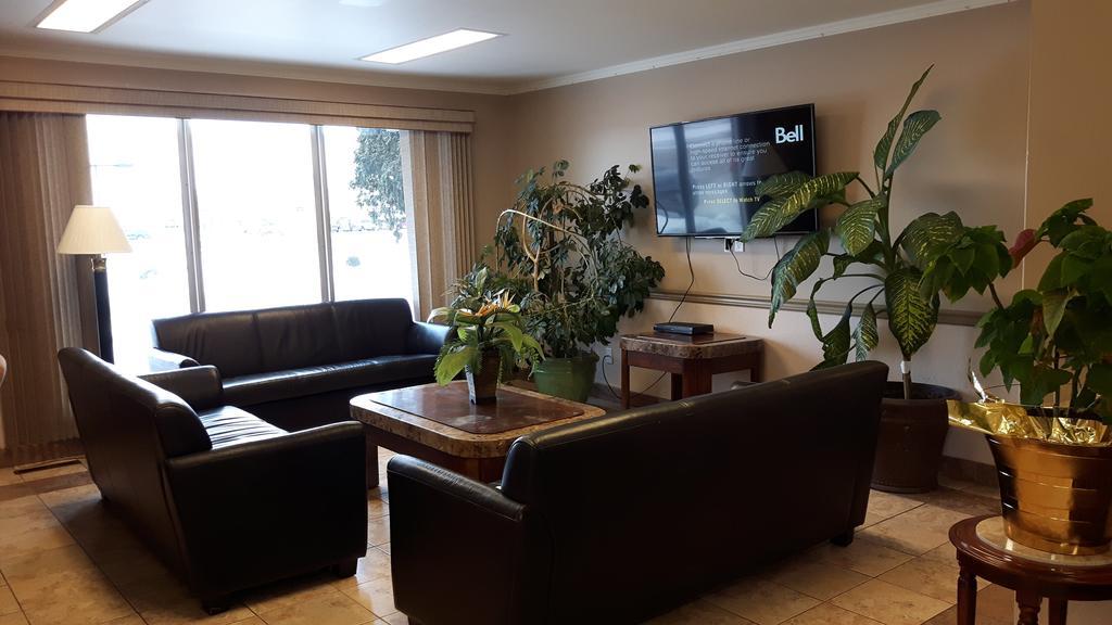Canway Inn & Suites Dauphin Kültér fotó